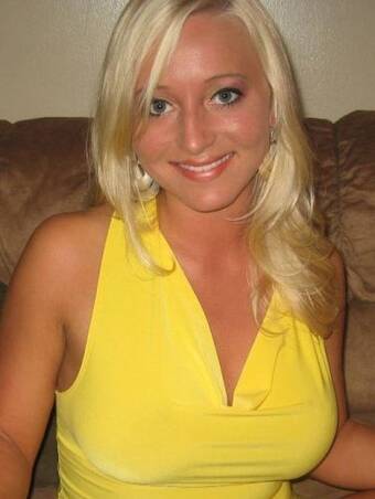 Индивидуалка Лариса +7(911)830-21-77 СПБ